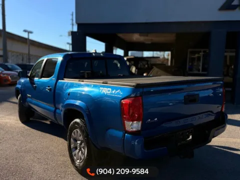 More photos of 2017 Toyota Tacoma SR5 at AUTOLAND, FL