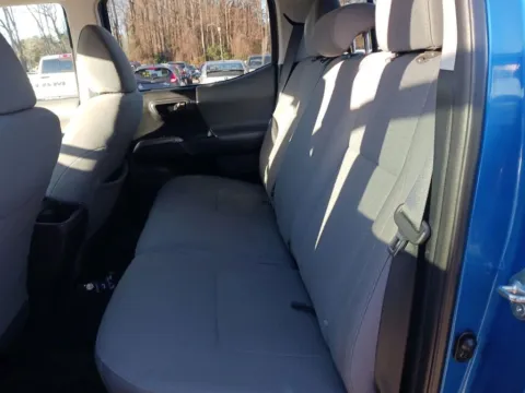 More photos of 2017 Toyota Tacoma SR5 at AUTOLAND, FL