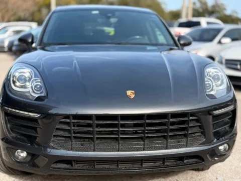 More photos of 2017 Porsche Macan at AUTOLAND, FL