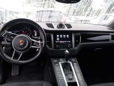 More photos of 2017 Porsche Macan at AUTOLAND, FL