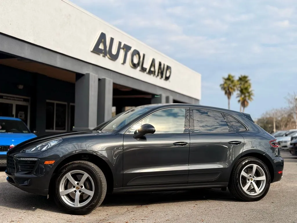 2017 Porsche Macan