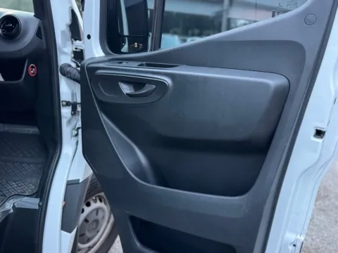 More photos of 2019 Mercedes-Benz Sprinter 1500 Cargo Van 144 in. WB at AUTOLAND, FL