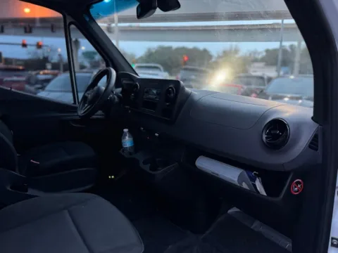 More photos of 2019 Mercedes-Benz Sprinter 1500 Cargo Van 144 in. WB at AUTOLAND, FL