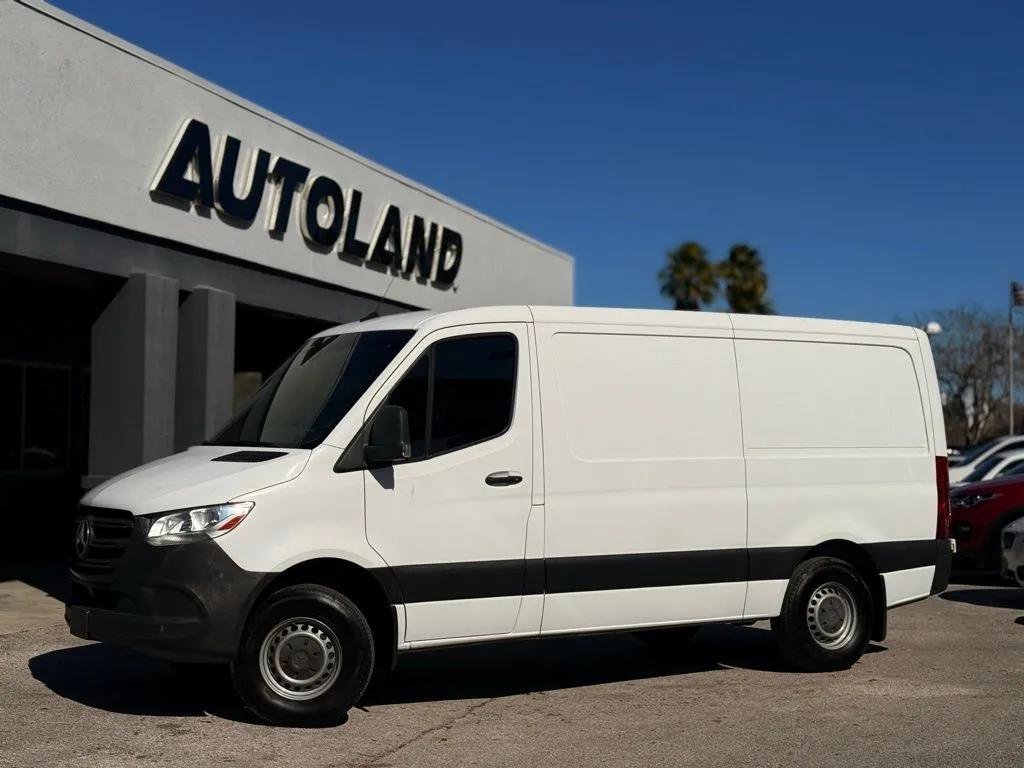 Green 2019 Mercedes-Benz Sprinter 1500 Cargo Van 144 in. WB for sale in Jacksonville, FL