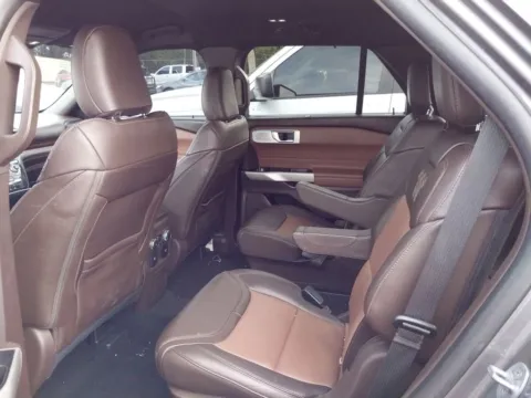 More photos of 2022 Ford Explorer King Ranch at AUTOLAND, FL