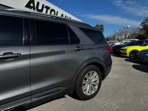 More photos of 2022 Ford Explorer King Ranch at AUTOLAND, FL