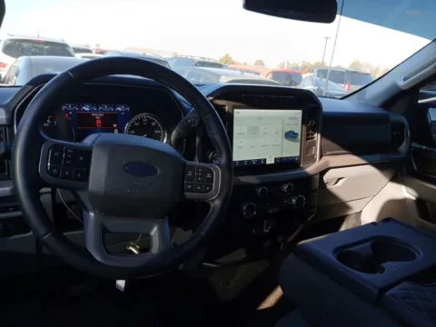 More photos of 2022 Ford F-150 XLT at AUTOLAND, FL