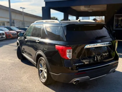 More photos of 2021 Ford Explorer Limited at AUTOLAND, FL