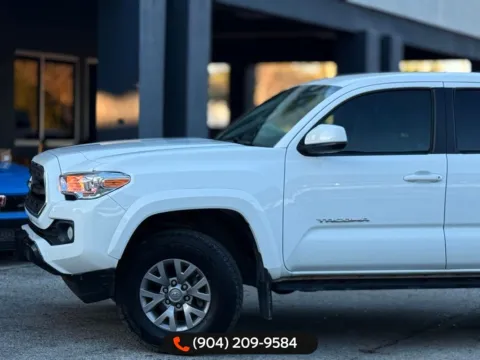 Photos of 2017 Toyota Tacoma SR5 for sale in Jacksonville, FL at AUTOLAND