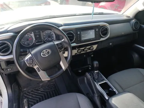 More photos of 2017 Toyota Tacoma SR5 at AUTOLAND, FL