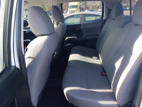 More photos of 2017 Toyota Tacoma SR5 at AUTOLAND, FL