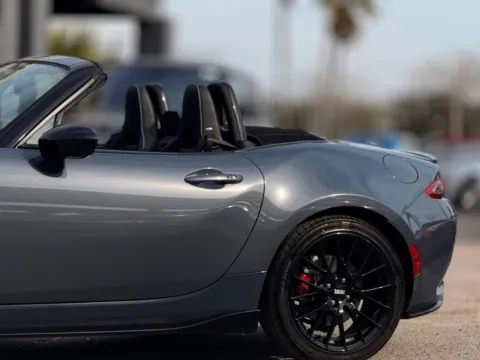 More photos of 2021 Mazda MX-5 Miata Club at AUTOLAND, FL