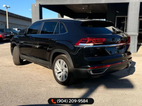 More photos of 2021 Volkswagen Atlas Cross Sport 2.0T SE w/Technology at AUTOLAND, FL