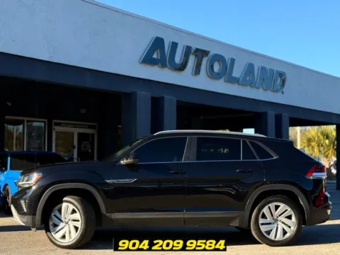 More photos of 2021 Volkswagen Atlas Cross Sport 2.0T SE w/Technology at AUTOLAND, FL