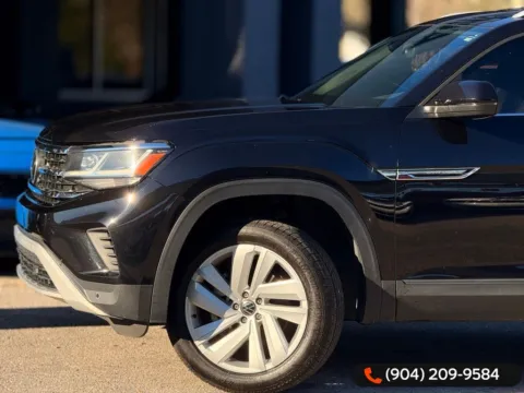 Photos of 2021 Volkswagen Atlas Cross Sport 2.0T SE w/Technology for sale in Jacksonville, FL at AUTOLAND