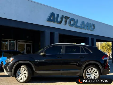 More photos of 2021 Volkswagen Atlas Cross Sport 2.0T SE w/Technology at AUTOLAND, FL