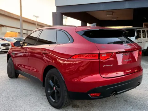 More photos of 2020 Jaguar F-PACE 25t Premium at AUTOLAND, FL