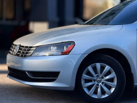 Photos of 2012 Volkswagen Passat 2.5 S for sale in Jacksonville, FL at AUTOLAND