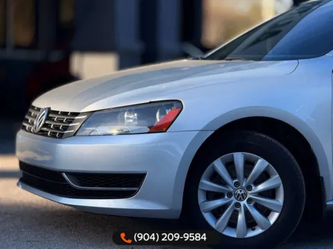 Photos of 2012 Volkswagen Passat 2.5 S for sale in Jacksonville, FL at AUTOLAND