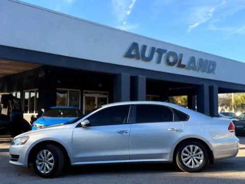 More photos of 2012 Volkswagen Passat 2.5 S at AUTOLAND, FL