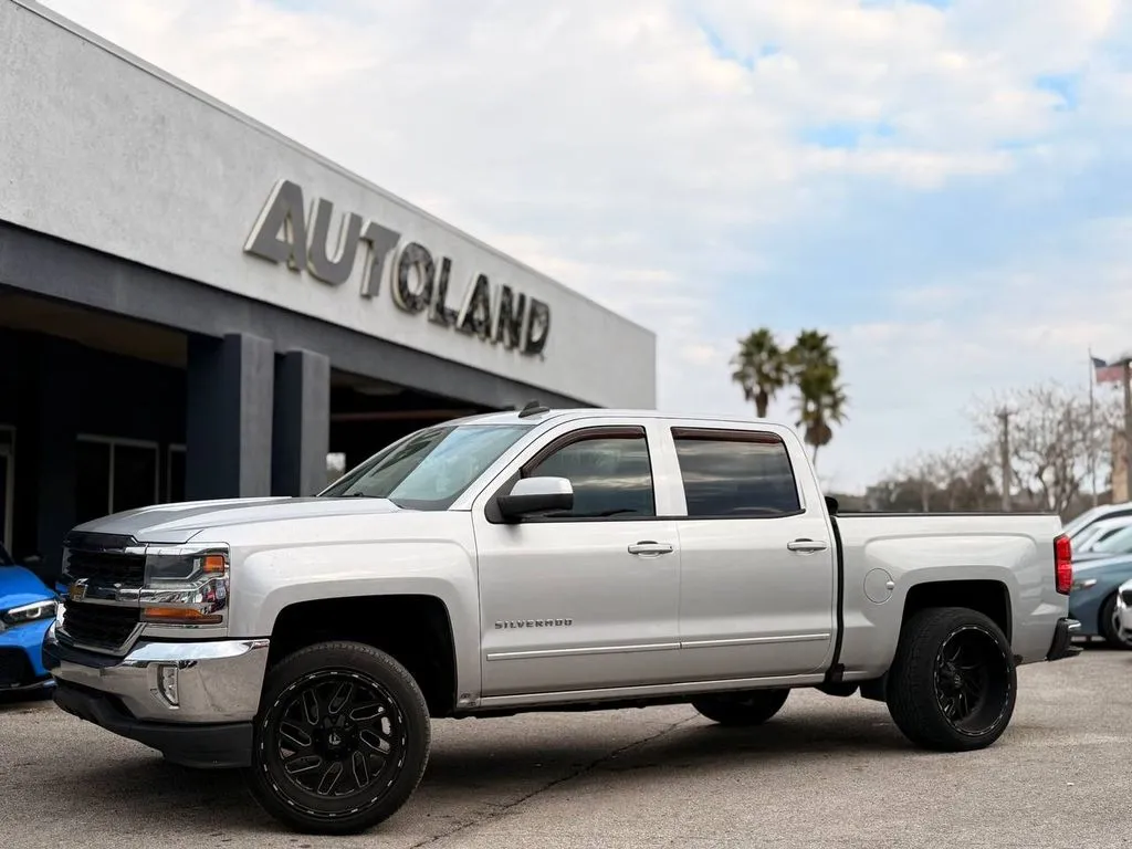 Silver 2018 Chevrolet Silverado 1500 LT for sale in Jacksonville, FL