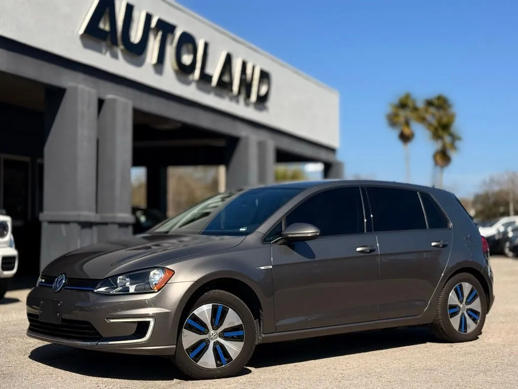 2016 Volkswagen e-Golf e-Golf SE