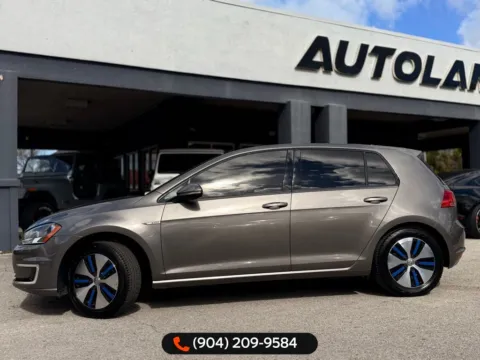More photos of 2016 Volkswagen e-Golf SE at AUTOLAND, FL