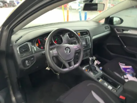 Another view of 2016 Volkswagen e-Golf SE for sale in Jacksonville, FL at AUTOLAND