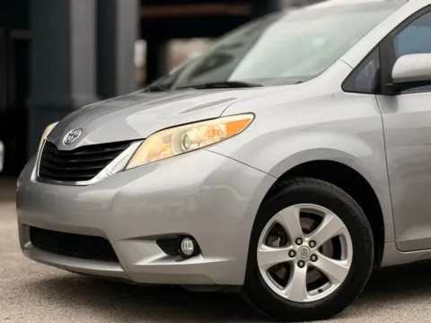 Photos of 2011 Toyota Sienna LE for sale in Jacksonville, FL at AUTOLAND