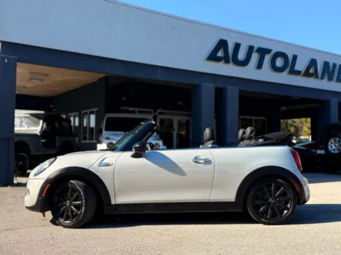 More photos of 2019 MINI Cooper S Classic at AUTOLAND, FL