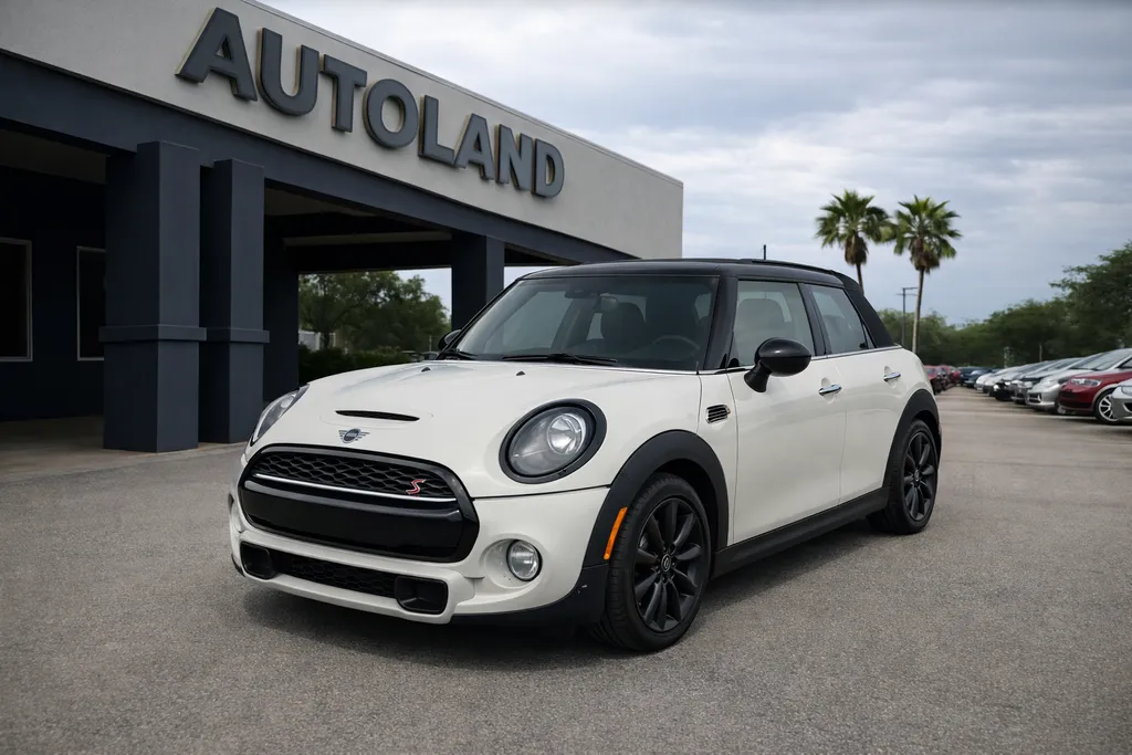 Silver 2019 MINI Cooper S Classic for sale in Jacksonville, FL