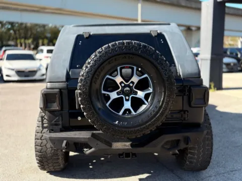 More photos of 2018 Jeep Wrangler Unlimited Rubicon at AUTOLAND, FL