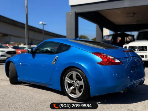 More photos of 2009 Nissan 370Z Touring at AUTOLAND, FL