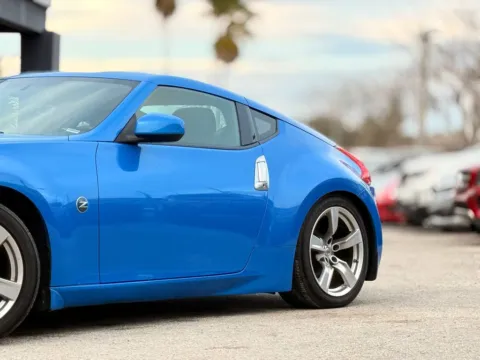 Photos of 2009 Nissan 370Z Touring for sale in Jacksonville, FL at AUTOLAND