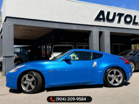 More photos of 2009 Nissan 370Z Touring at AUTOLAND, FL