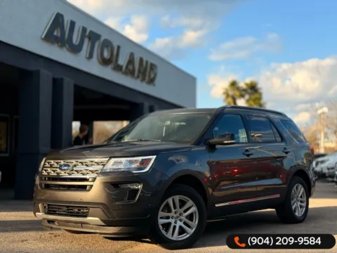 Gray 2018 Ford Explorer XLT for sale in Jacksonville, FL