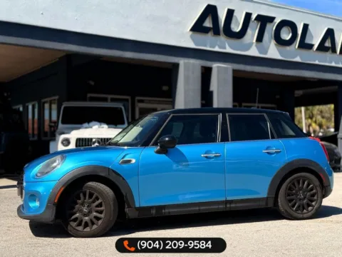 More photos of 2019 MINI Cooper Classic at AUTOLAND, FL