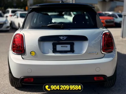 More photos of 2022 MINI Cooper SE Electric Signature at AUTOLAND, FL