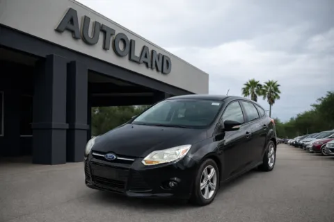Black 2014 Ford Focus SE for sale in Jacksonville, FL