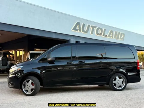 More photos of 2018 Mercedes-Benz Metris Passenger at AUTOLAND, FL