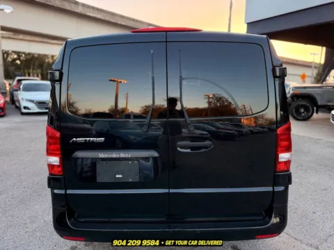 More photos of 2018 Mercedes-Benz Metris Passenger at AUTOLAND, FL