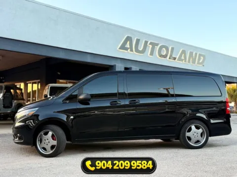 More photos of 2018 Mercedes-Benz Metris Passenger at AUTOLAND, FL