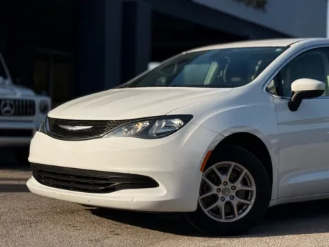 Photos of 2017 Chrysler Pacifica LX for sale in Jacksonville, FL at AUTOLAND