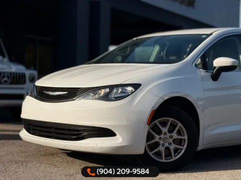 Photos of 2017 Chrysler Pacifica LX for sale in Jacksonville, FL at AUTOLAND