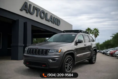 Black 2019 Jeep Grand Cherokee Trailhawk for sale in Jacksonville, FL