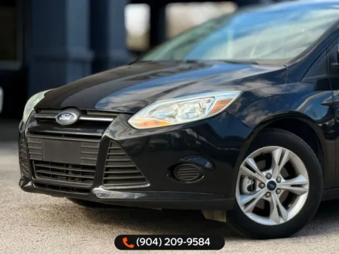 Photos of 2014 Ford Focus SE for sale in Jacksonville, FL at AUTOLAND