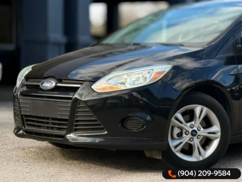 Photos of 2014 Ford Focus SE for sale in Jacksonville, FL at AUTOLAND