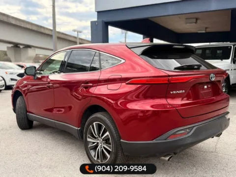 More photos of 2021 Toyota Venza LE at AUTOLAND, FL