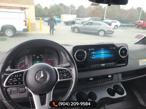 More photos of 2022 Mercedes-Benz Sprinter 2500 Passenger 170 WB at AUTOLAND, FL