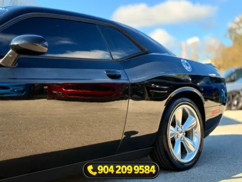 More photos of 2016 Dodge Challenger R/T at AUTOLAND, FL